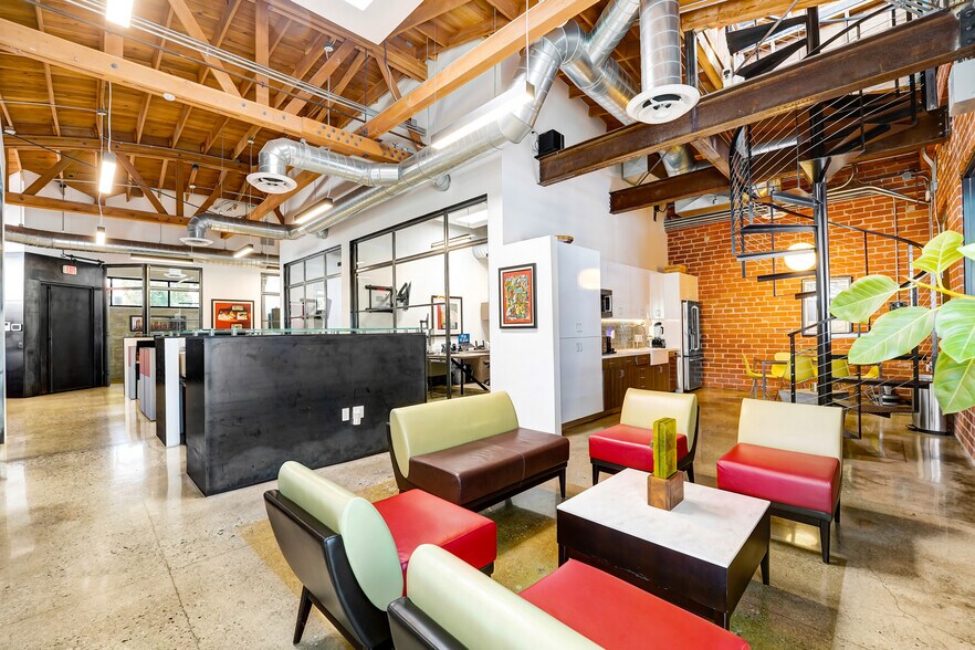 More Photos Of 6122 Washington Blvd, Culver City Office For Sale