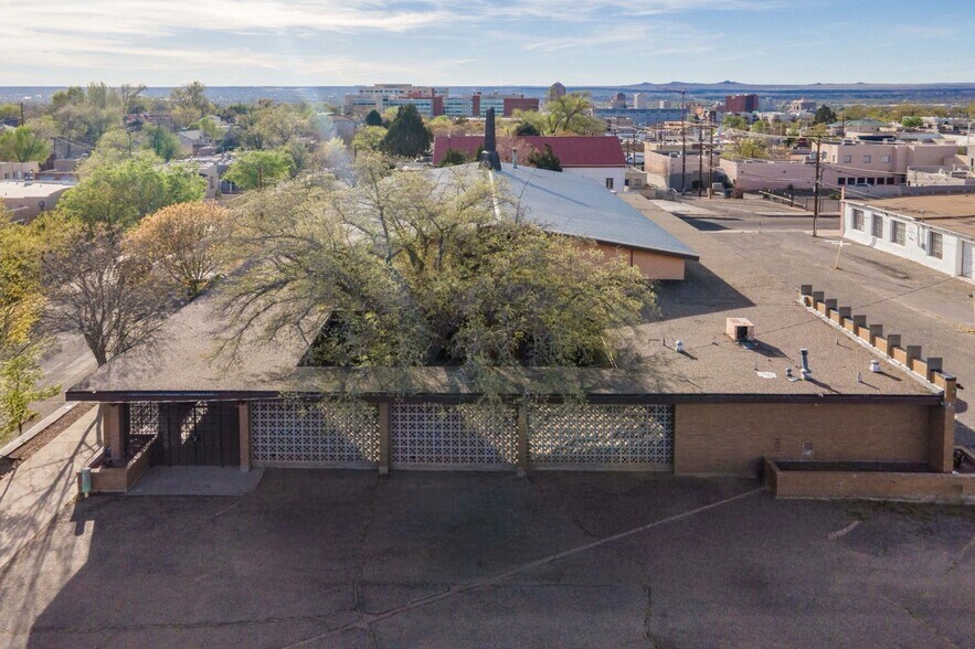 More Photos Of 111 University SE Blvd, Albuquerque Specialty For Sale