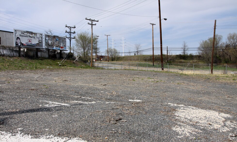 More Photos Of 2910 Waterview Ave, Baltimore Land For Lease