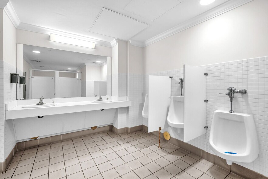 More Photos Of 511 SE 5th Ave, Fort Lauderdale Apartments For Sale