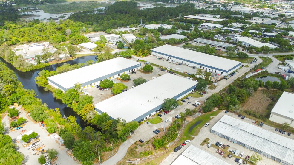 More Photos Of 975 Florida Central Pky, Longwood Unknown For Lease