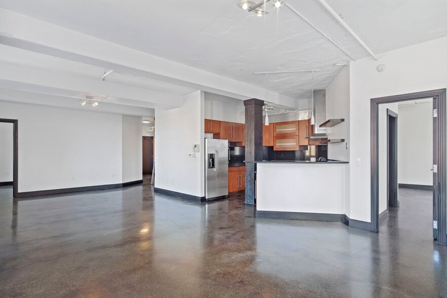 More Photos Of 2233 Park Ave, Detroit Apartments For Sale