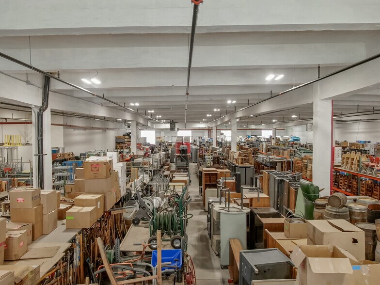 More Photos Of 495 Walton Ave, Bronx Warehouse For Lease