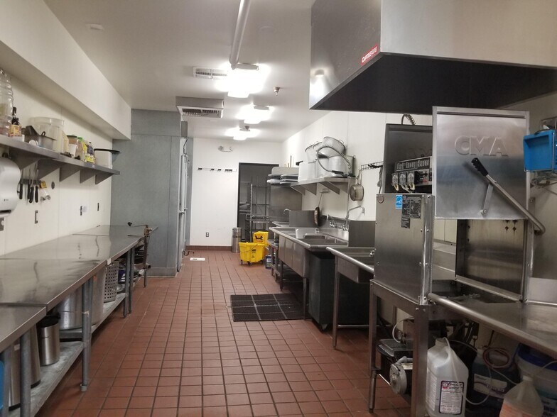 More Photos Of 22731 Aspan St, Lake Forest Restaurant For Lease