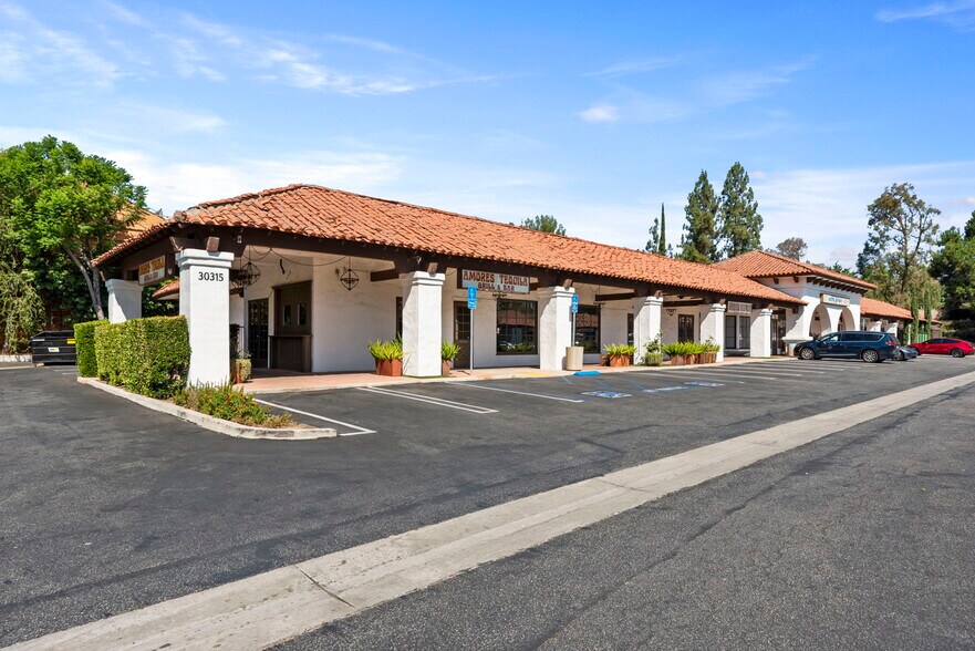 More Photos Of 30313-30317 Canwood St, Agoura Hills Unknown For Lease