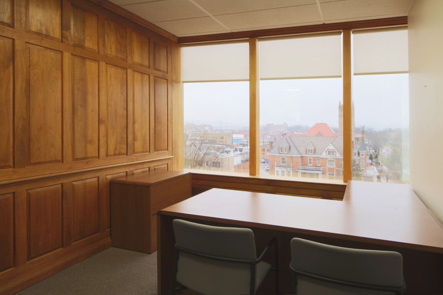 More Photos Of 1000 Fifth Ave, Huntington Medical For Lease