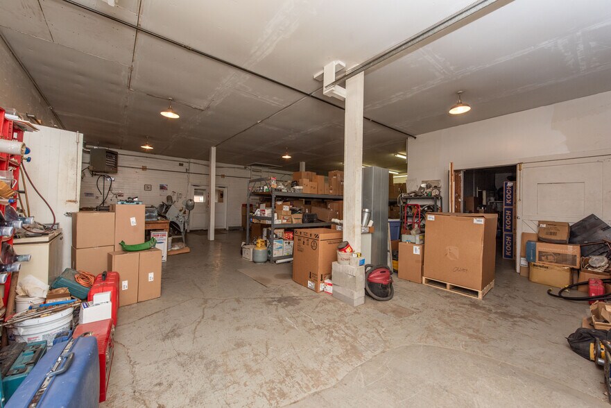 More Photos Of 250 E Villard St, Dickinson Office For Sale