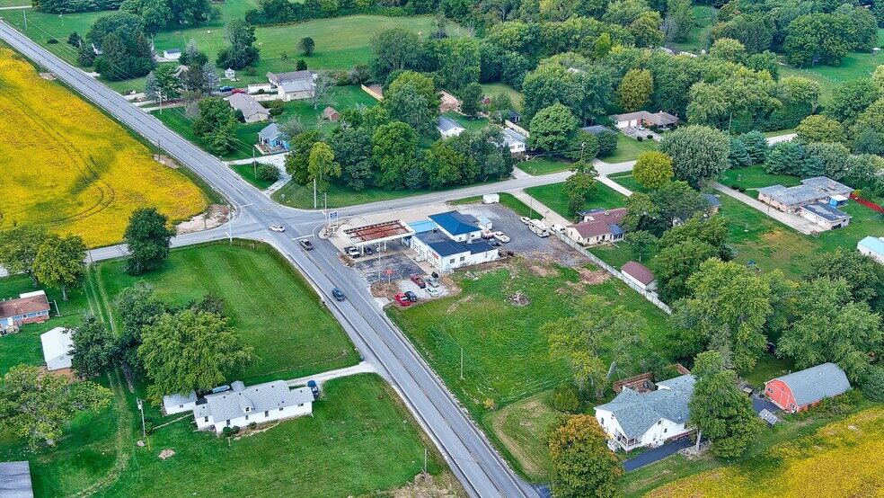 More Photos Of 5982 W State Road 32, Anderson Service Station For Sale