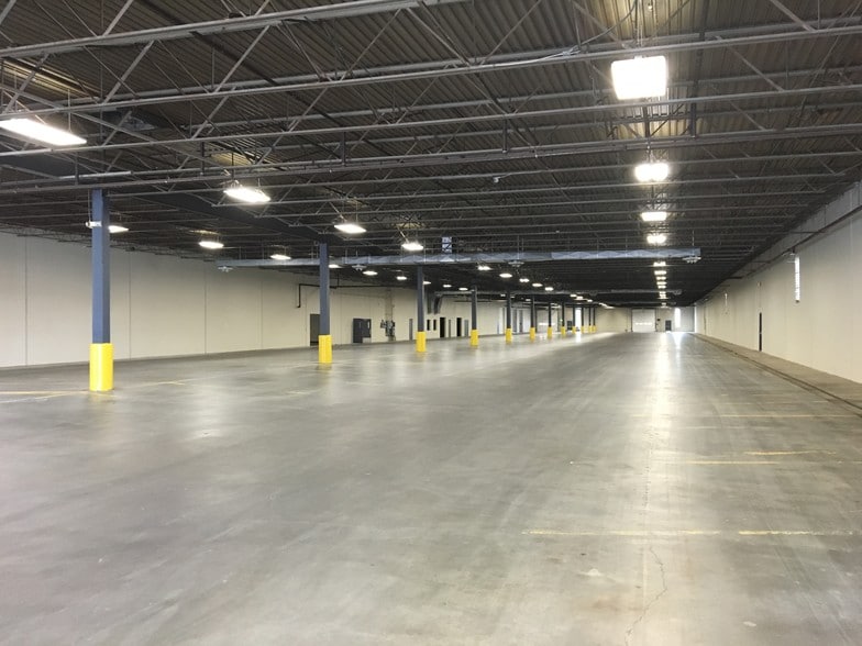 More Photos Of 316 Courtland Ave, Stamford Warehouse For Lease