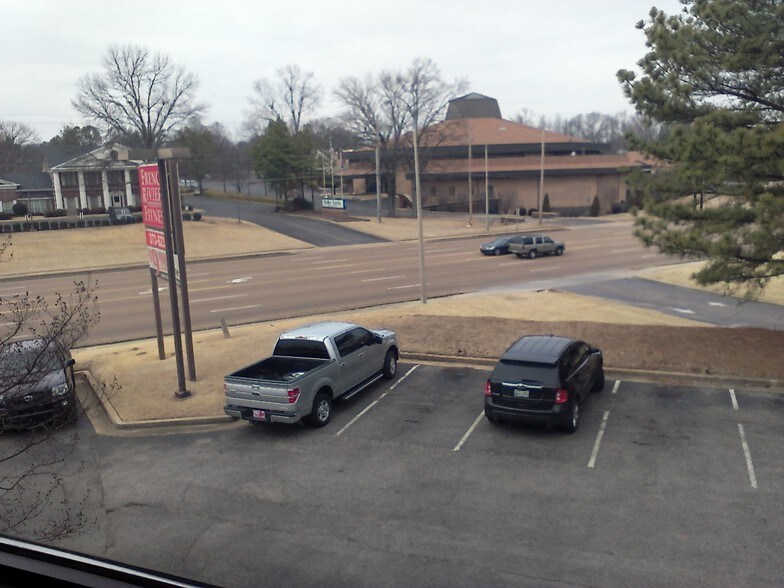 More Photos Of 3634 Austin Peay Hwy, Memphis Medical For Sale