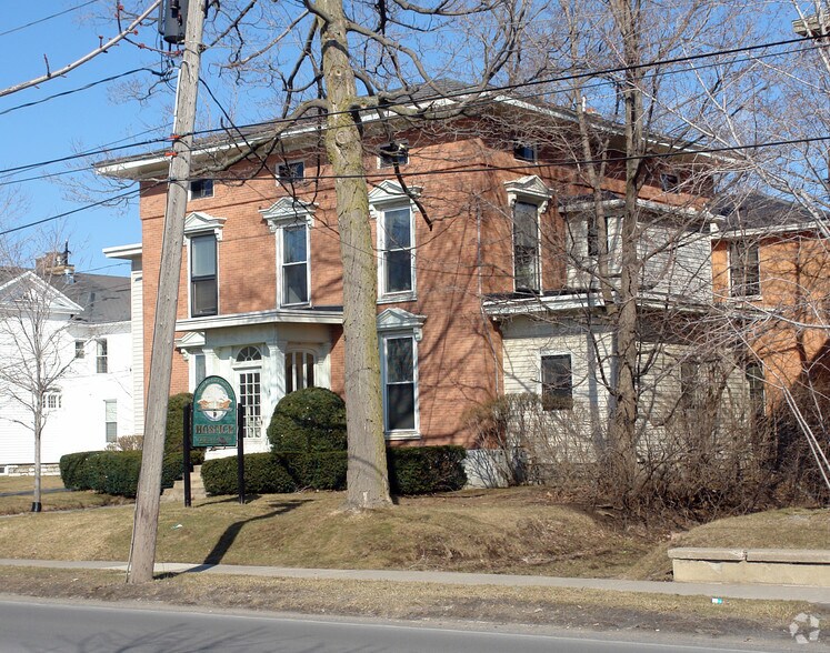 More Photos Of 425 Washington St, Watertown Medical For Sale