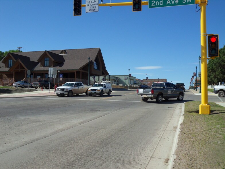More Photos Of 201 S Main St, Watford City General Retail For Sale