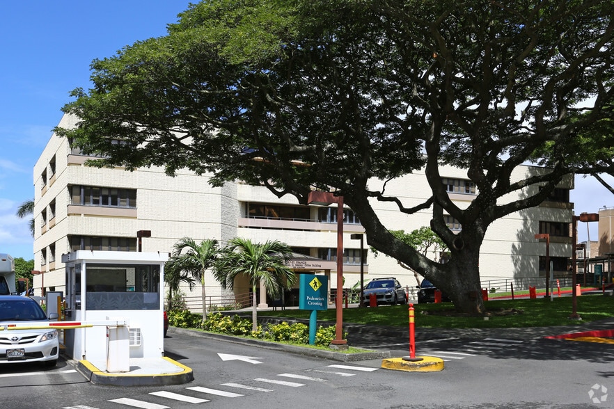 More Photos Of 2228-2230 Liliha St, Honolulu Medical For Lease