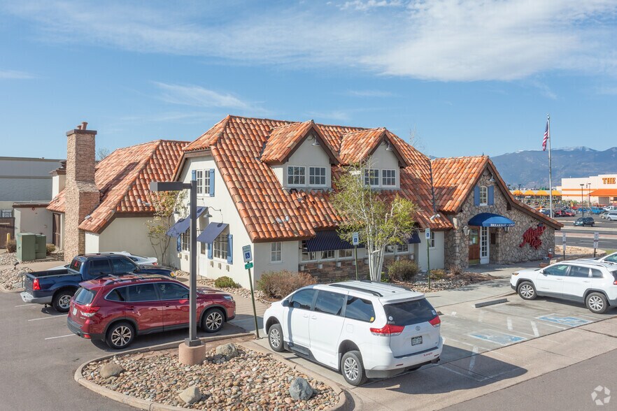 More Photos Of 7133 N Academy Blvd, Colorado Springs Restaurant For Sale