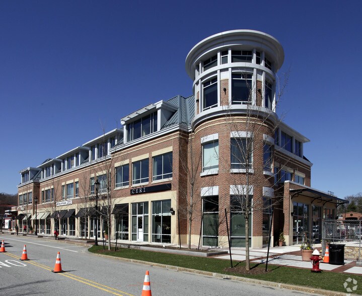 More Photos Of 180 Linden St, Wellesley Office For Lease