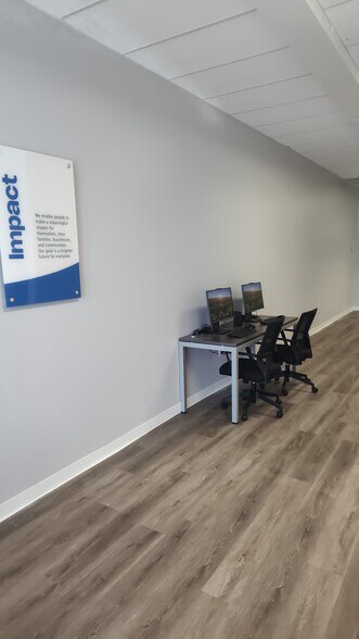 More Photos Of 231 State Farm Pky, Birmingham Freestanding For Lease
