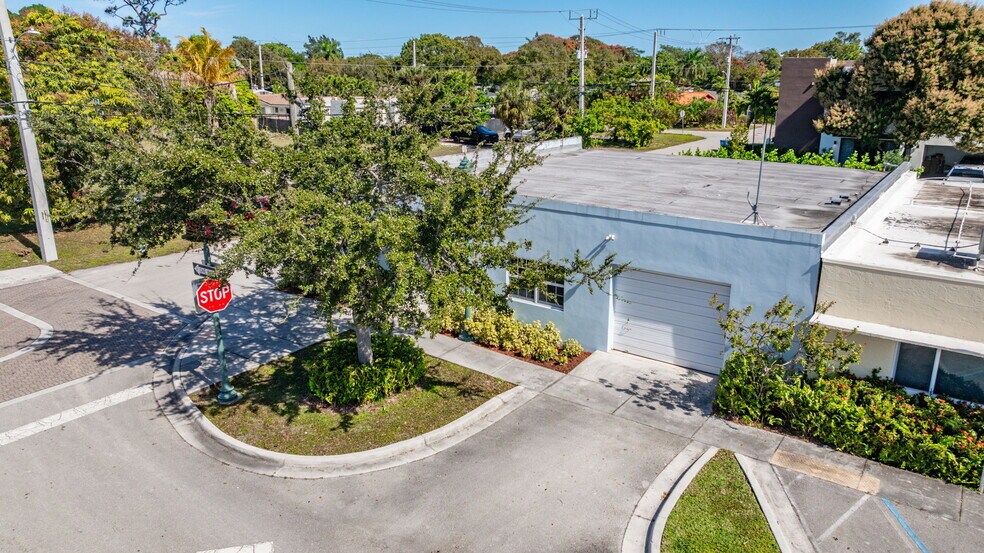 More Photos Of 3496 NE 12th Ter, Oakland Park Warehouse For Sale