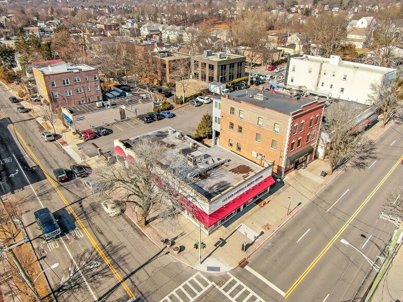 More Photos Of 825 White Plains Rd, Scarsdale Storefront Retail Office For Lease