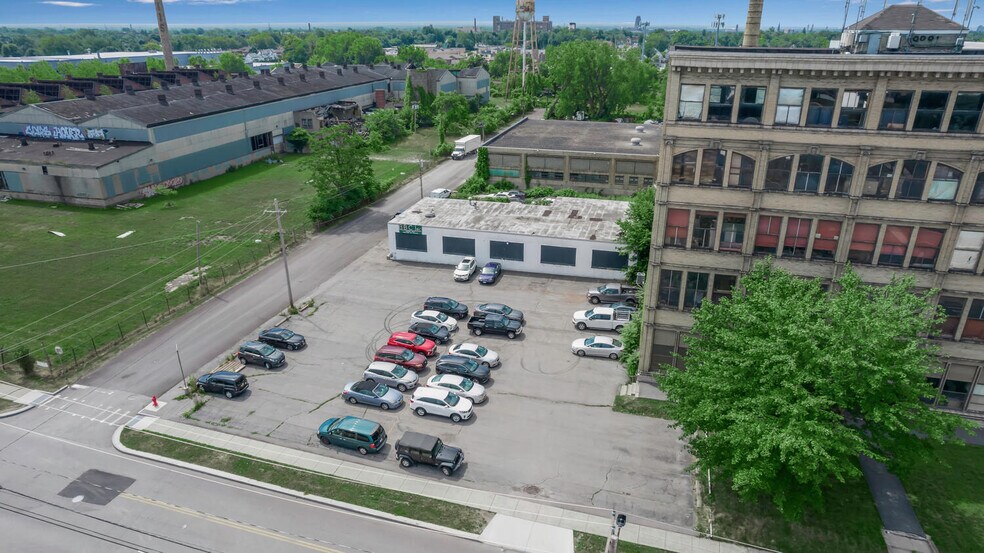 More Photos Of 142 Dutton Ave, Buffalo Warehouse For Sale