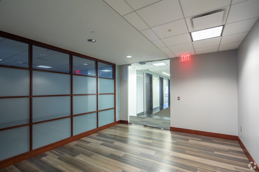 Photo of 30th Floor Ste 