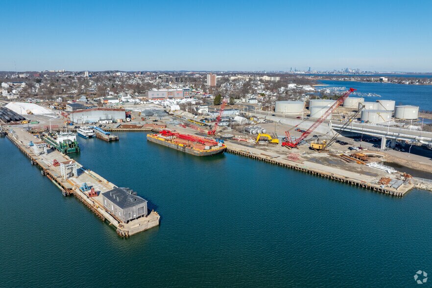 More Photos Of 555 South St, Quincy Land For Lease