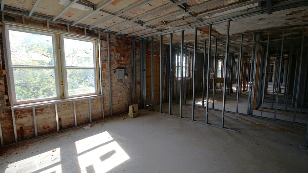 More Photos Of 5315-5325 Cabanne Ave, Saint Louis Apartments For Sale