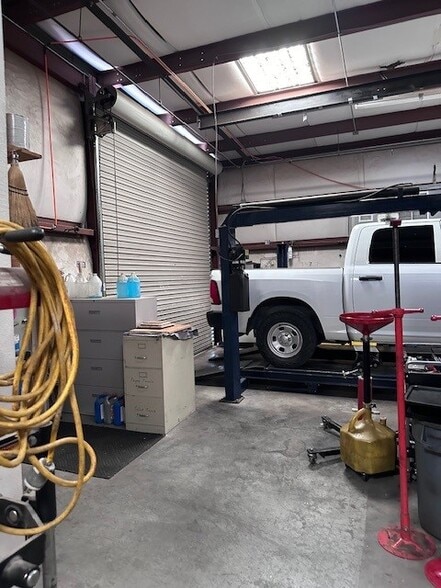 More Photos Of 3700 N Rancho Dr, Las Vegas Auto Repair For Sale