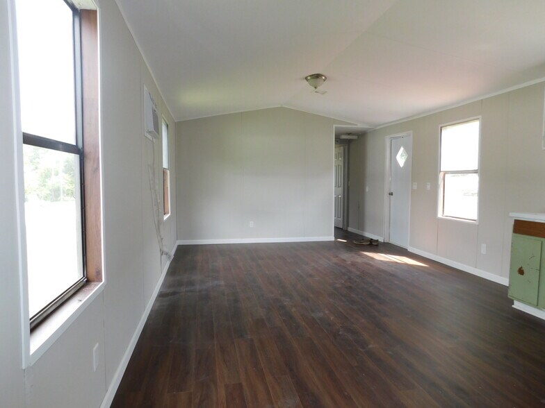 More Photos Of 2263 Stanley Rd, Dacula Manufactured Housing Mobile Home Park For Sale