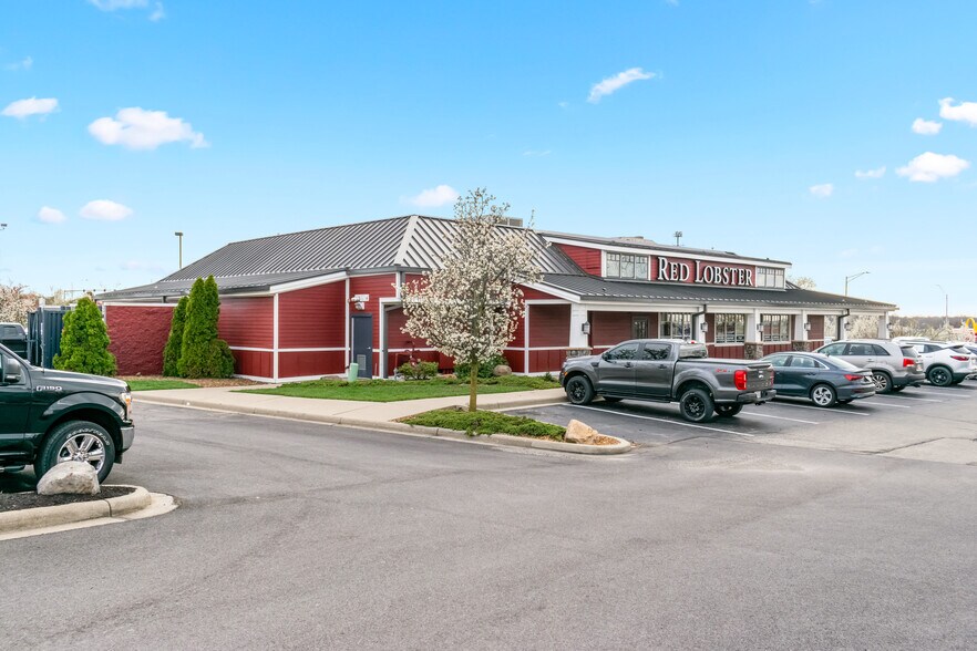 More Photos Of 320 Cincinnati Mills Rd, Cincinnati Restaurant For Sale