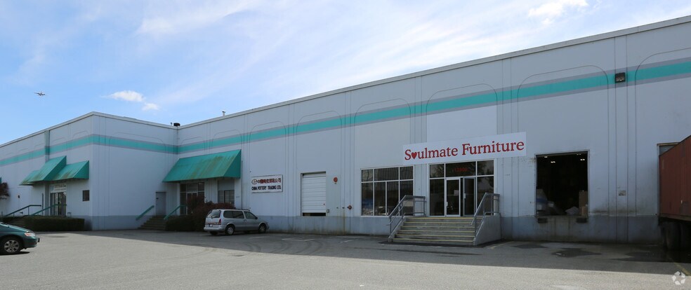 More Photos Of 13900-13980 Bridgeport Rd, Richmond Warehouse For Lease