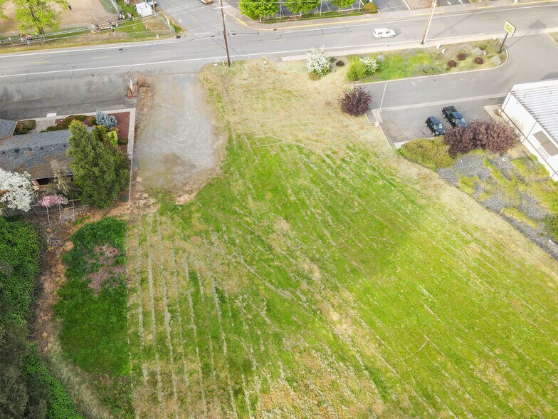 More Photos Of 202 W Main St, Rogue River Land For Sale