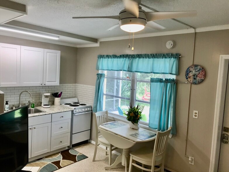More Photos Of 1900 Manasota Beach Rd, Englewood Apartments For Sale