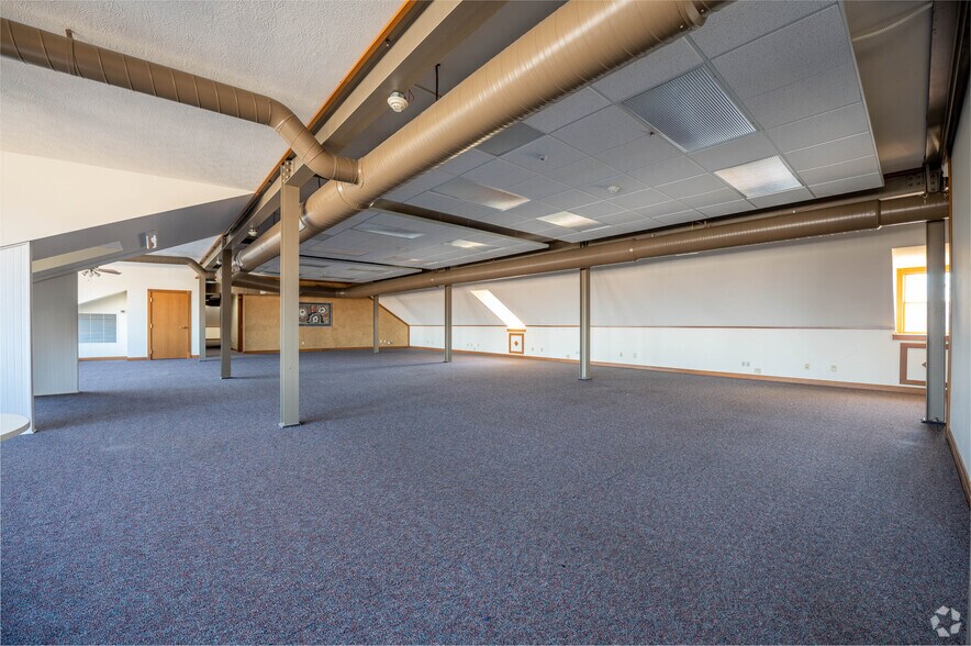More Photos Of 8902 Otis Ave, Indianapolis Office For Lease