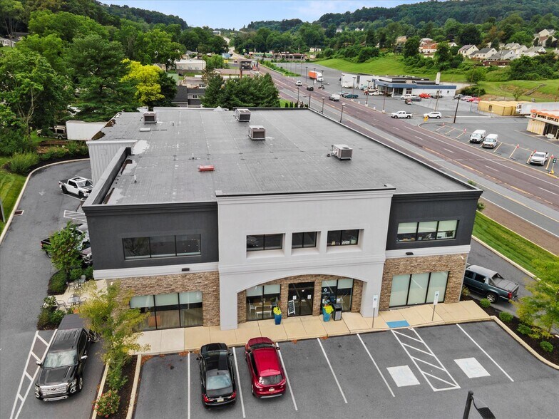 More Photos Of 2395 Lancaster Pike, Reading Coworking Space