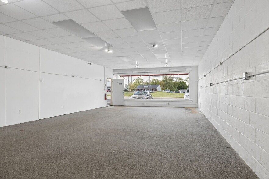 More Photos Of 605 W Baltimore St, Wilmington Storefront For Lease
