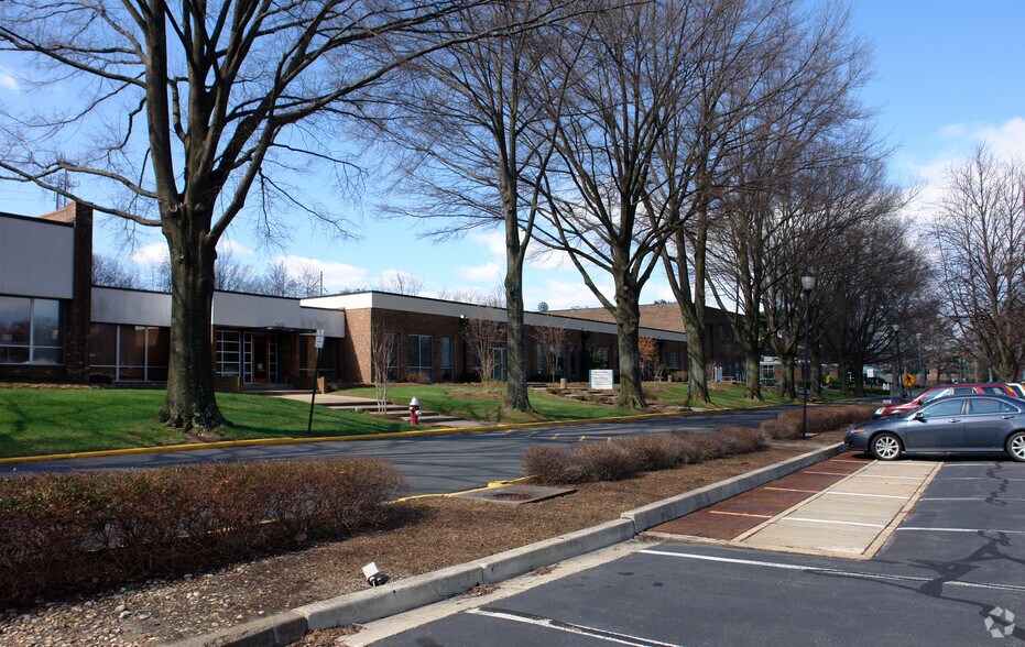 More Photos Of 11425 Isaac Newton Sq, Reston Office For Lease