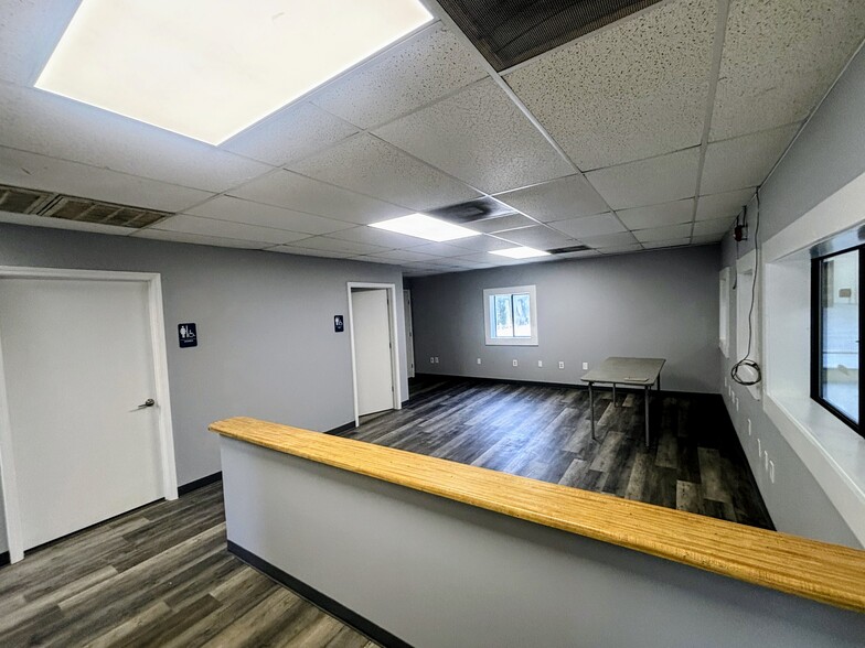 More Photos Of 105 Wood St, Greenville Manufacturing For Lease