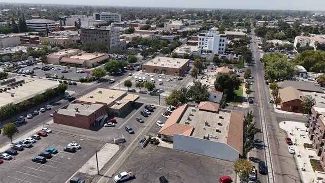 More Photos Of 222 N Garden St, Visalia Office For Lease