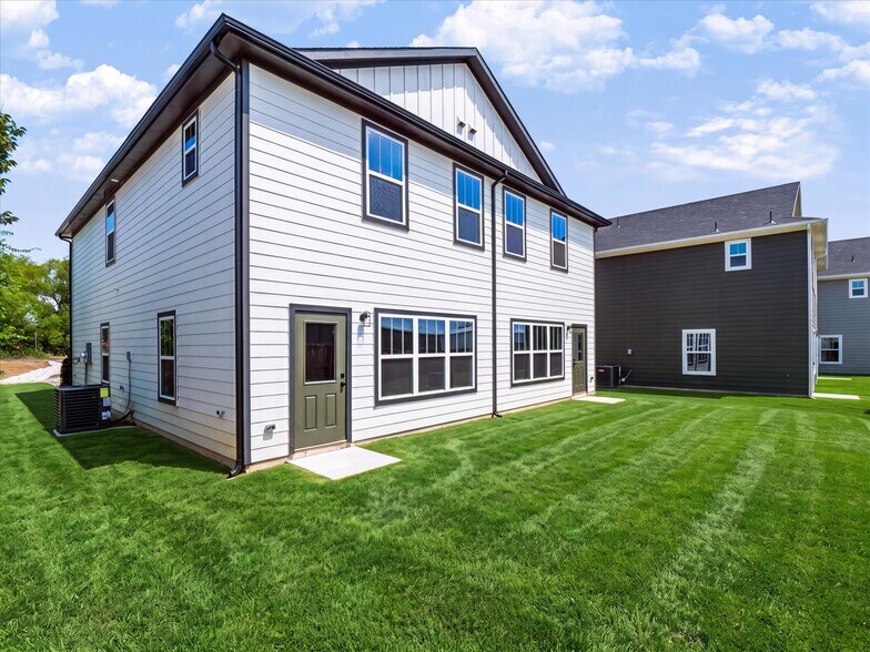 Primary Photo Of 1306 Country Rd, Whitesboro Apartments For Sale