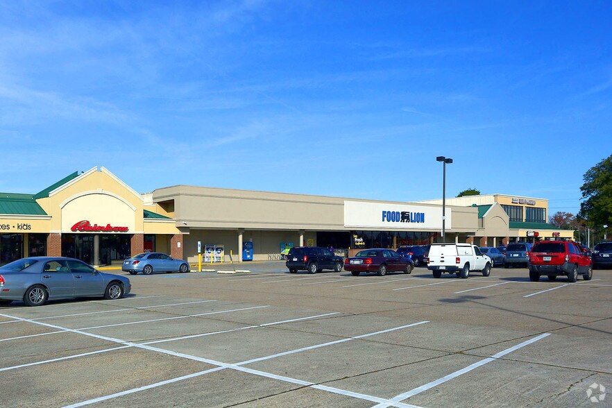 More Photos Of 7525 Tidewater Dr, Norfolk Freestanding For Lease