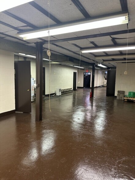 More Photos Of 60 Claremont Pl, Mount Vernon Light Distribution For Lease