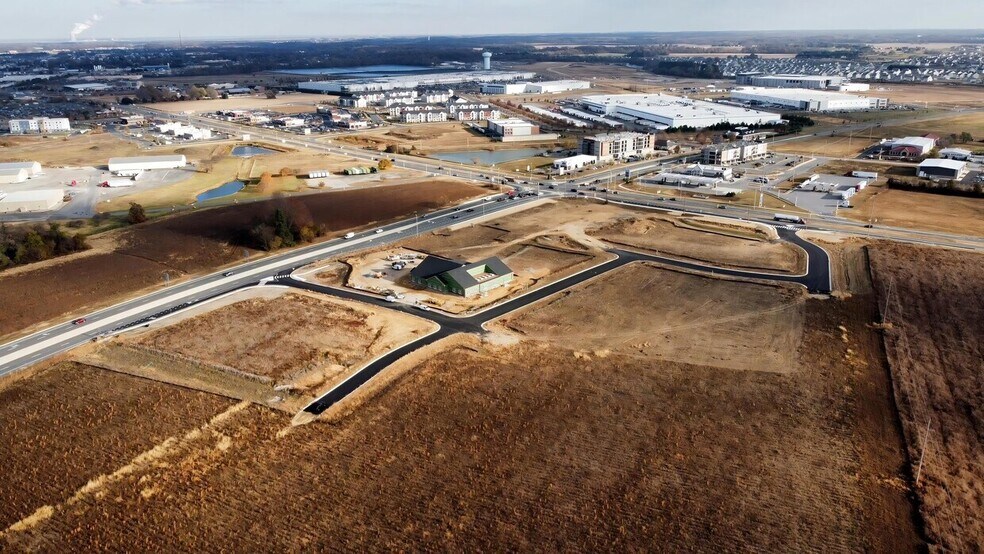 More Photos Of Levels Crossing, Middletown Land For Sale