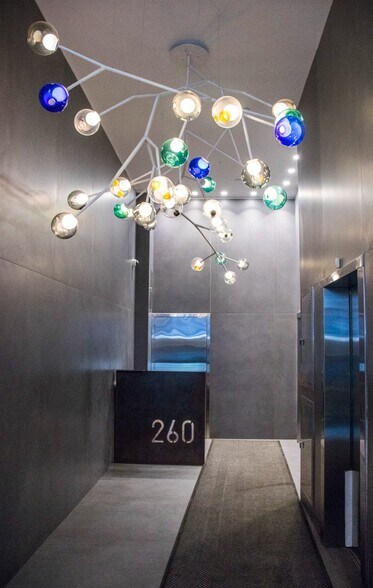 More Photos Of 260 W 36th St, New York Office For Lease