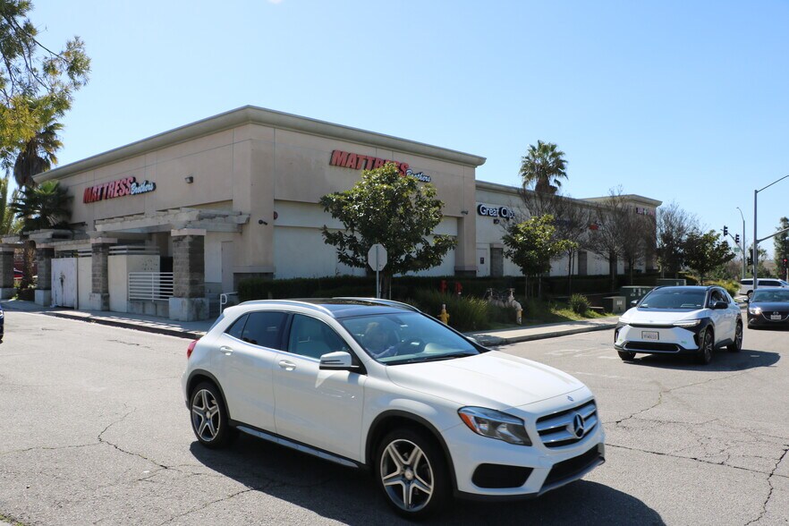 More Photos Of 2712 Canyon Springs Pky, Riverside Storefront Retail Office For Lease
