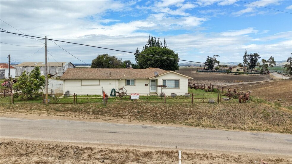 More Photos Of 30 San Jon Rd, Salinas Land For Sale
