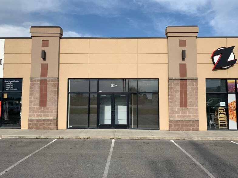 More Photos Of 460 N Redwood Rd, North Salt Lake General Retail For Sale