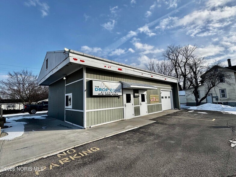 More Photos Of 301 S Defiance St, Stryker Auto Repair For Sale