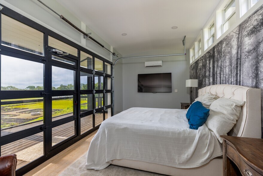 More Photos Of 2199 Roosterville Rd, Roopville Horse Stables For Sale