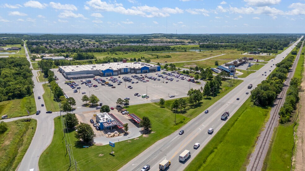 More Photos Of 26400 E 111th St S, Coweta Flex For Sale