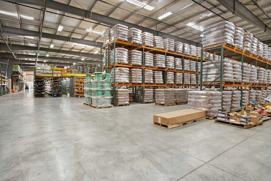 More Photos Of 3280 Liberty Square Pky, Turlock Warehouse For Lease